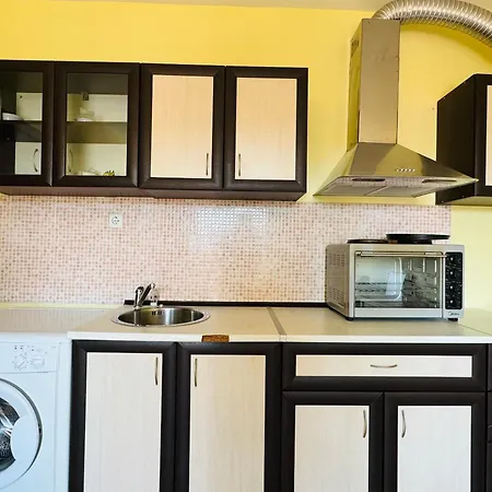 Amadeus I B31 Sunny شقة ساني بيتش