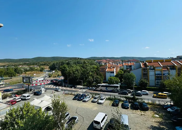 Amadeus I B31 Sunny Apartament